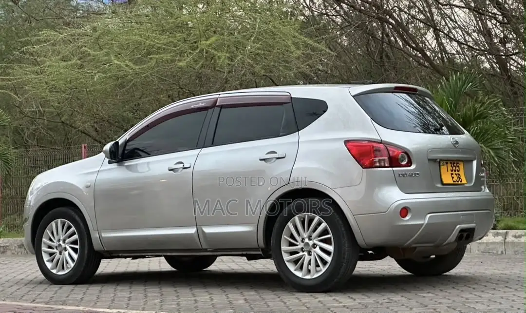 Nissan Dualis 2010 Silver