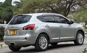 Nissan Dualis 2010 Silver