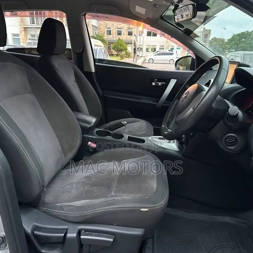 Nissan Dualis 2010 Silver