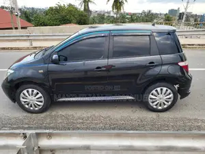Toyota IST 2005 Black