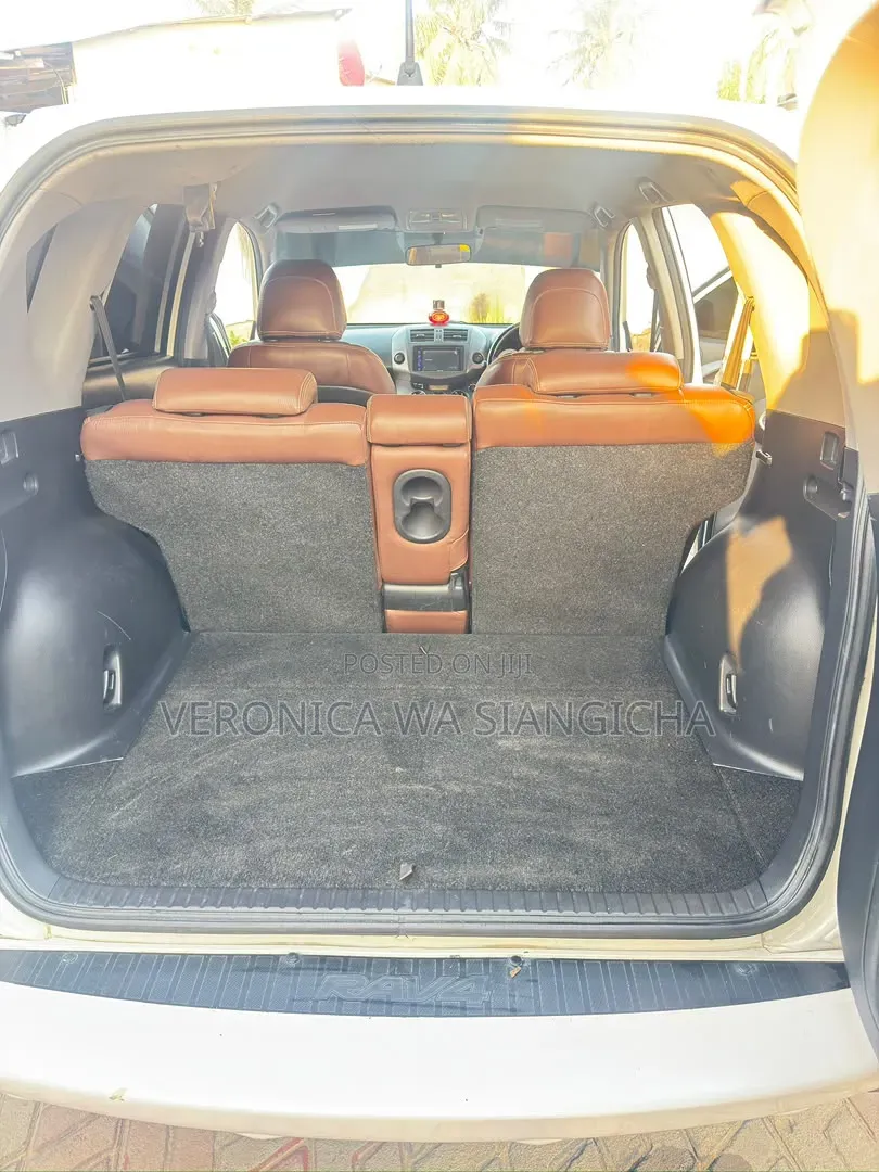 Toyota RAV4 2008 White