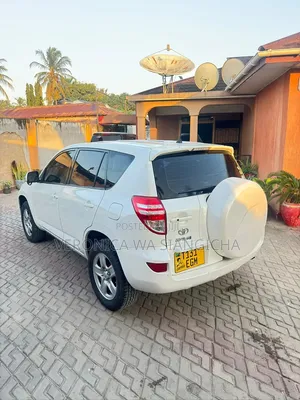 Toyota RAV4 2008 White