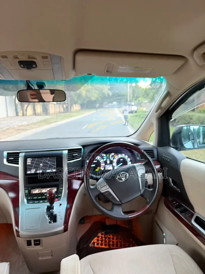 Toyota Alphard 2011 White