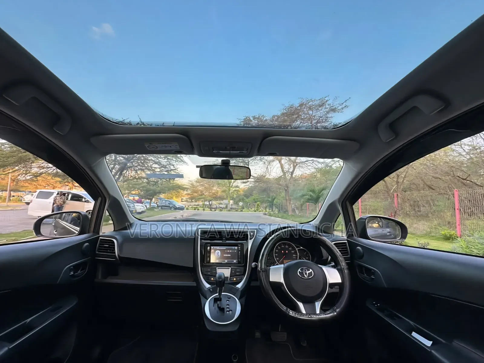 Toyota Ractis 2015 Gray
