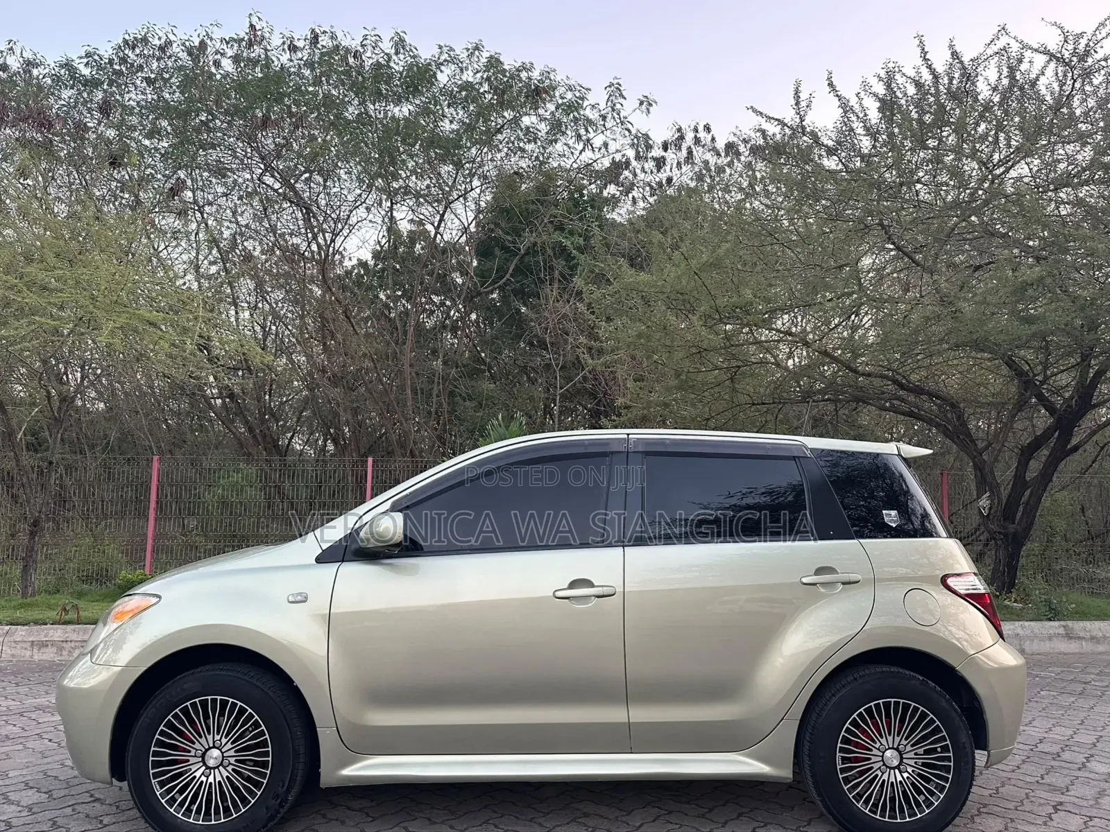 Toyota IST 2006