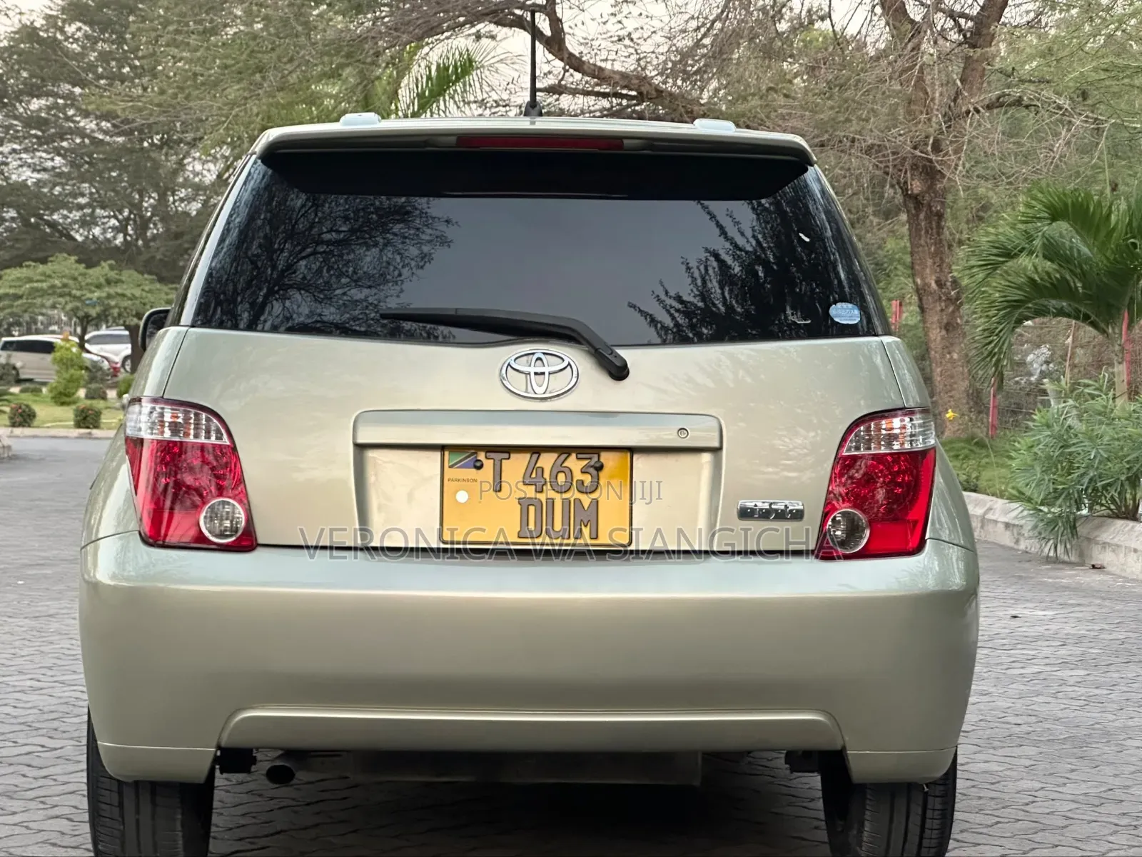Toyota IST 2006