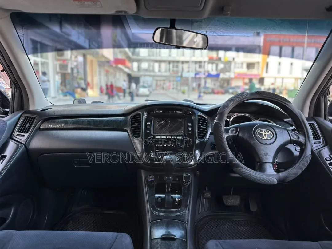 Toyota Kluger 2005 Black
