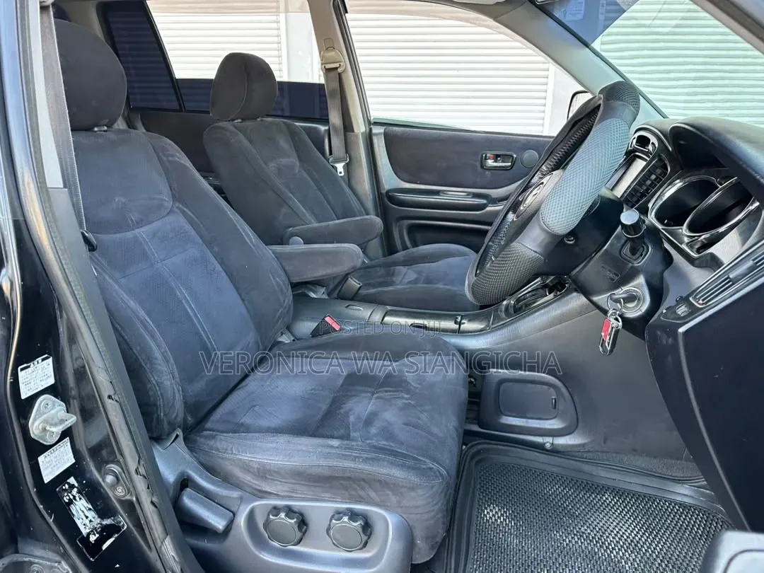 Toyota Kluger 2005 Black
