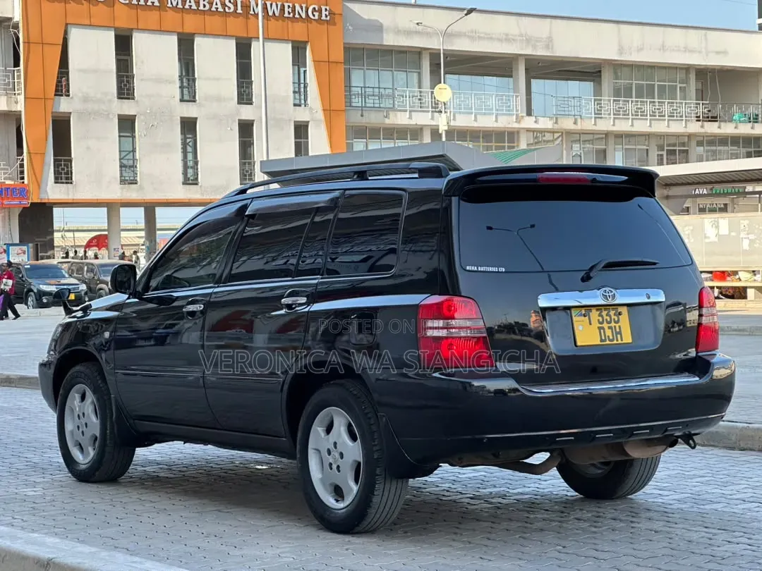 Toyota Kluger 2005 Black