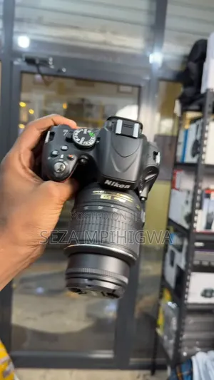 Nikon D5100 With 18-55mm Lens Video FULL HD 16.2mp Ina Screen
