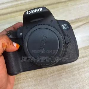 Canon 650D With Kit Lens
