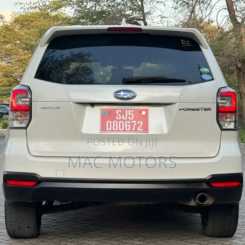 Subaru Forester 2017 White