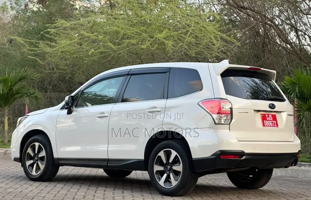 Subaru Forester 2017 White