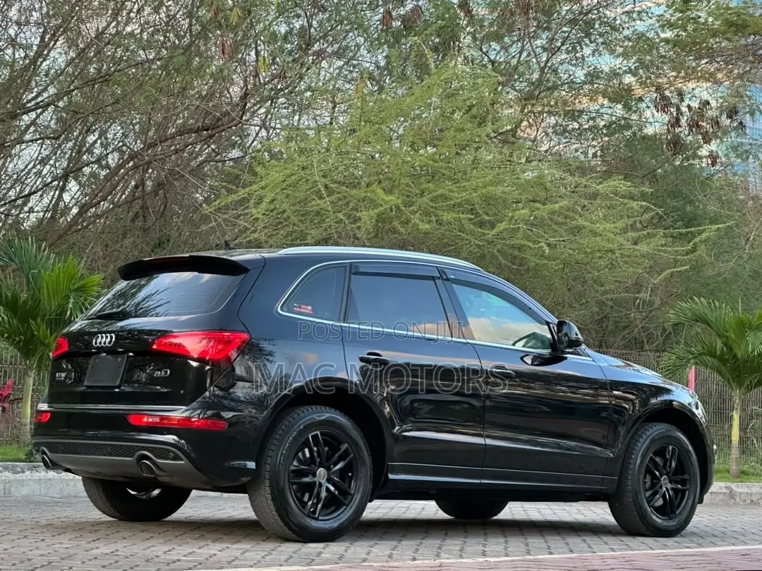 Audi Q5 2015 Black