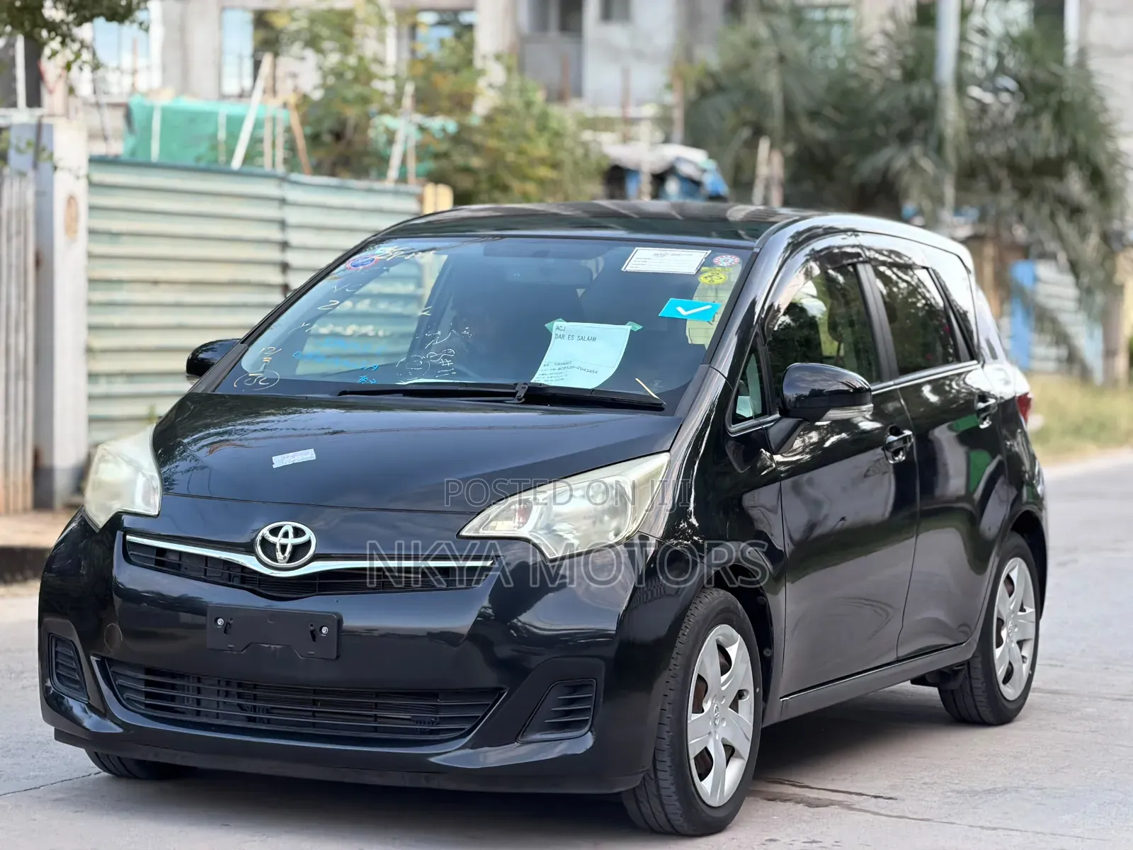 Toyota Ractis 2012 Black