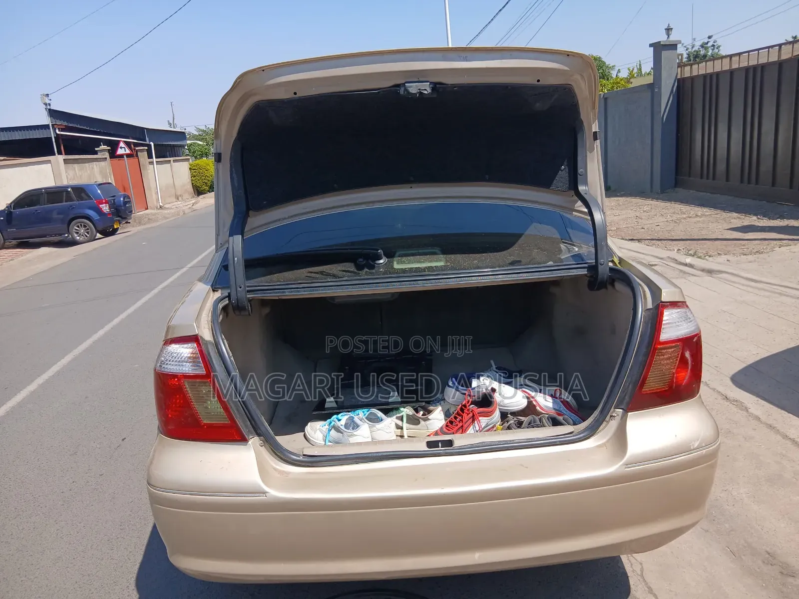 Toyota Premio 2004 Gold