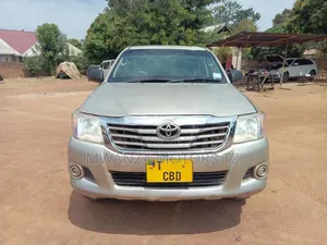 Toyota Hilux 2017 Silver