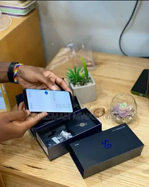 New Samsung Galaxy S8 64 GB Black