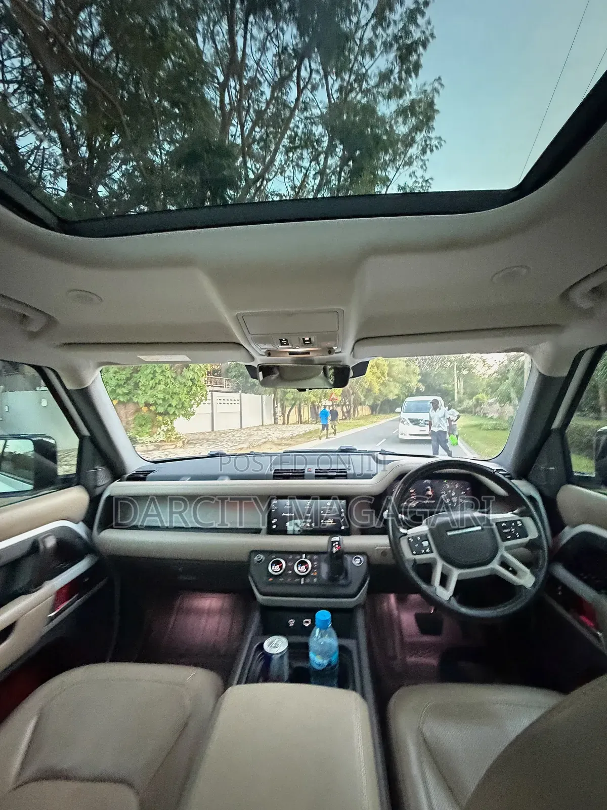 Land Rover Defender 2021 White