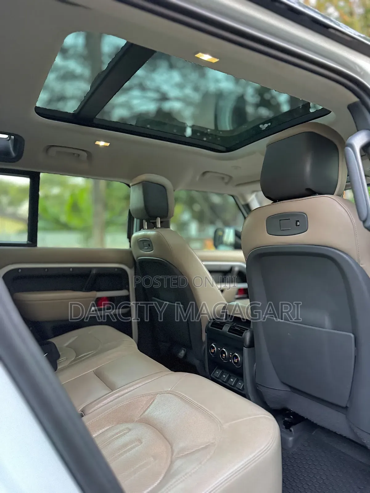 Land Rover Defender 2021 White