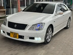 Toyota Crown 2007 White