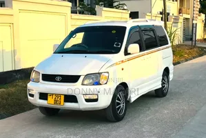 Toyota Noah 2001 White