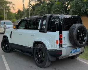 Land Rover Defender 2021 White