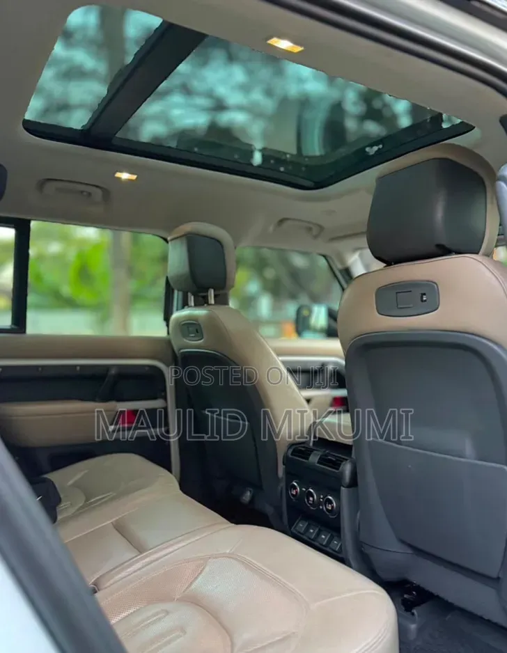 Land Rover Defender 2021 White