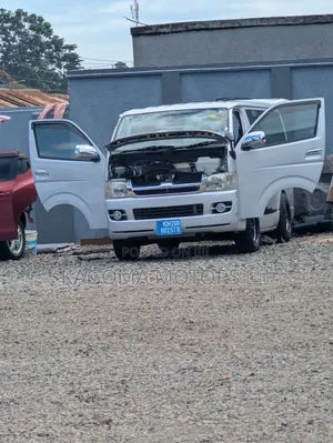 Toyota Quantum 2005 Silver