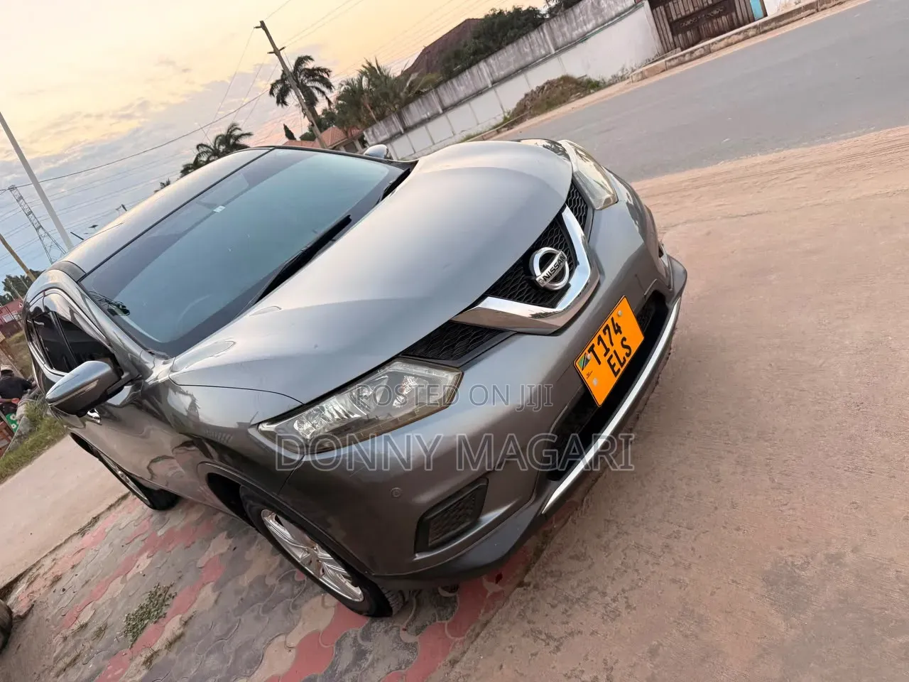 Nissan X-Trail 2014 Gray