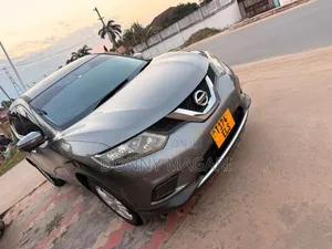 Nissan X-Trail 2014 Gray