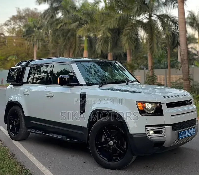 Land Rover Defender 2021 White