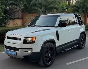 Land Rover Defender 2021 White