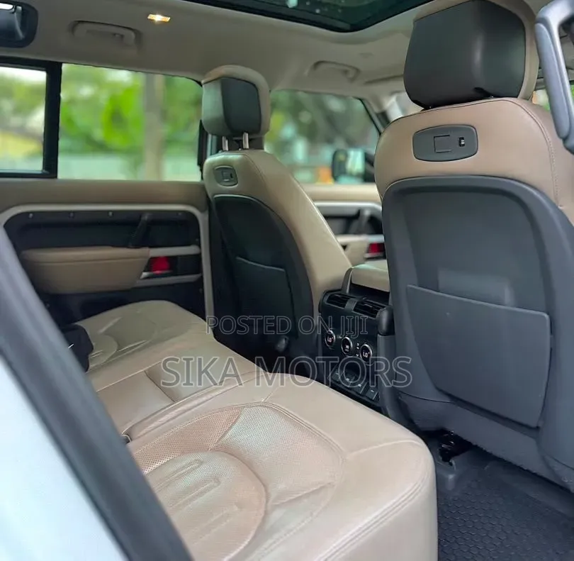 Land Rover Defender 2021 White