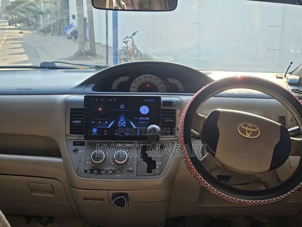 Toyota Raum 2005 Silver