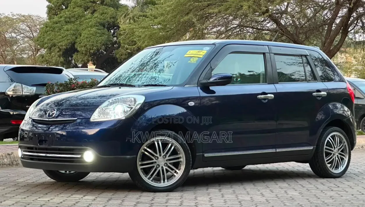 Mazda Verisa 2008 Blue