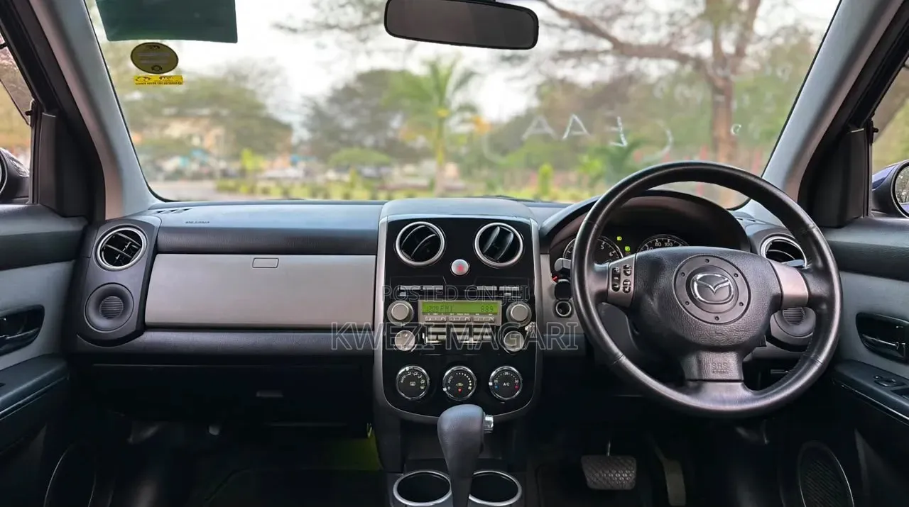 Mazda Verisa 2008 Blue