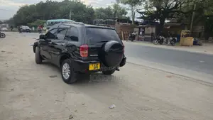 Toyota RAV4 Automatic 2000 Black