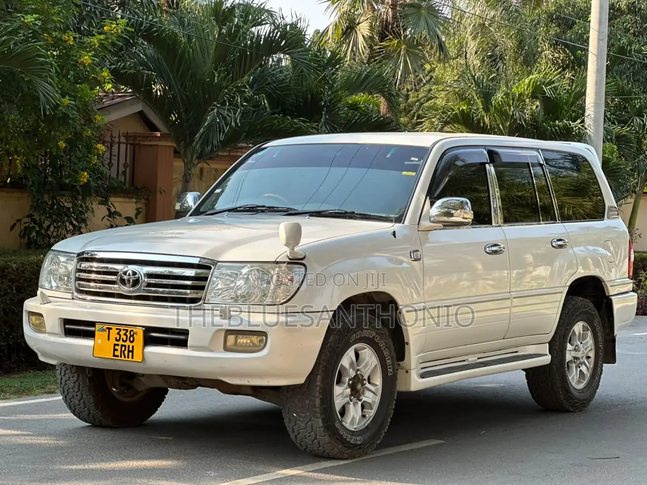 Toyota Land Cruiser 2004 White