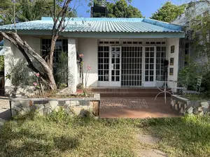 3bdrm House in Mikocheni for sale