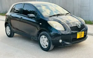 Toyota Vitz 2010 Black