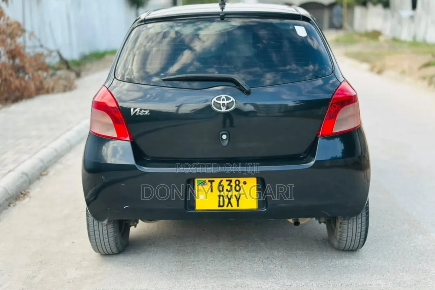 Toyota Vitz 2010 Black