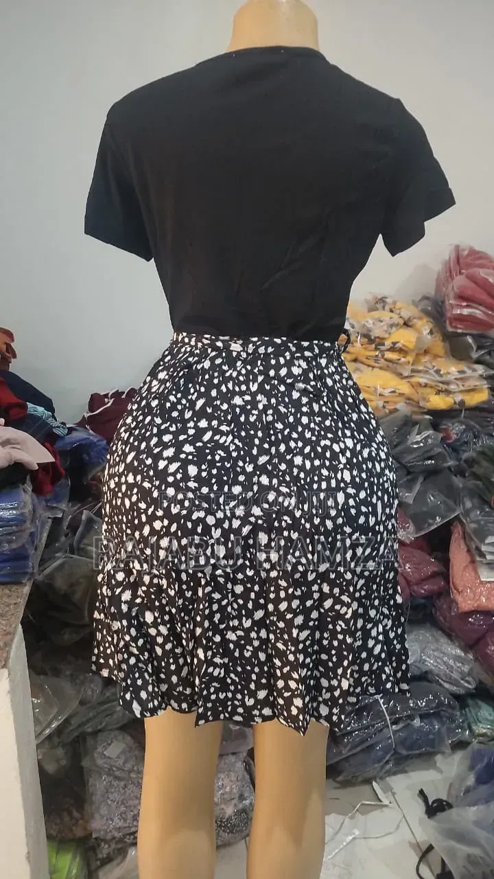 Tunauza Gauni Chambuu Kwa Bei Nzuri