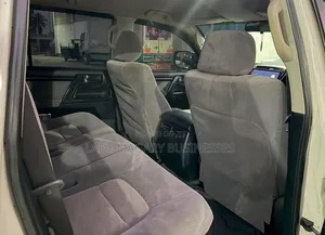 Toyota Land Cruiser 2008 White