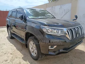 Toyota Land Cruiser Prado 2017 Black