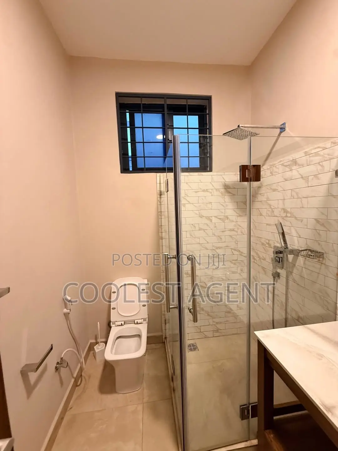 Furnished 1bdrm Apartment in Coolest Estate, Oyster Bay for rent