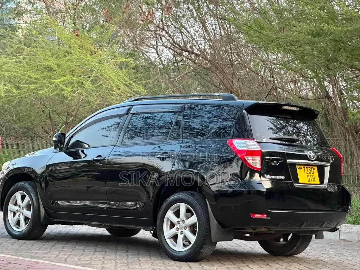 Toyota Vanguard 2009 Black