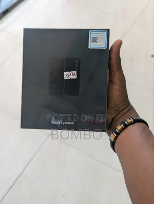 New Samsung Galaxy Z Fold 5 256 GB Black