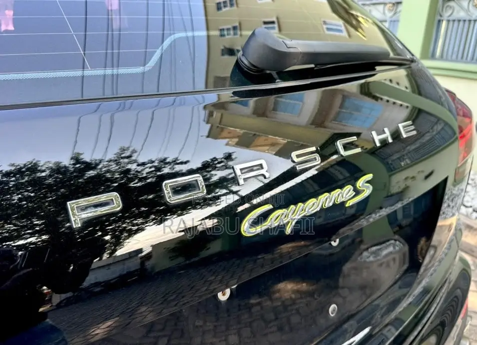 Porsche Cayenne Base AWD 2016 Black