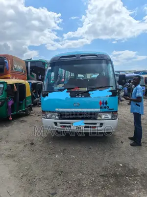 Toyota Coaster 2004 Blue